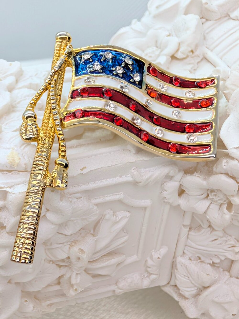 NEW Patriotic American Flag Put 'Em Pin